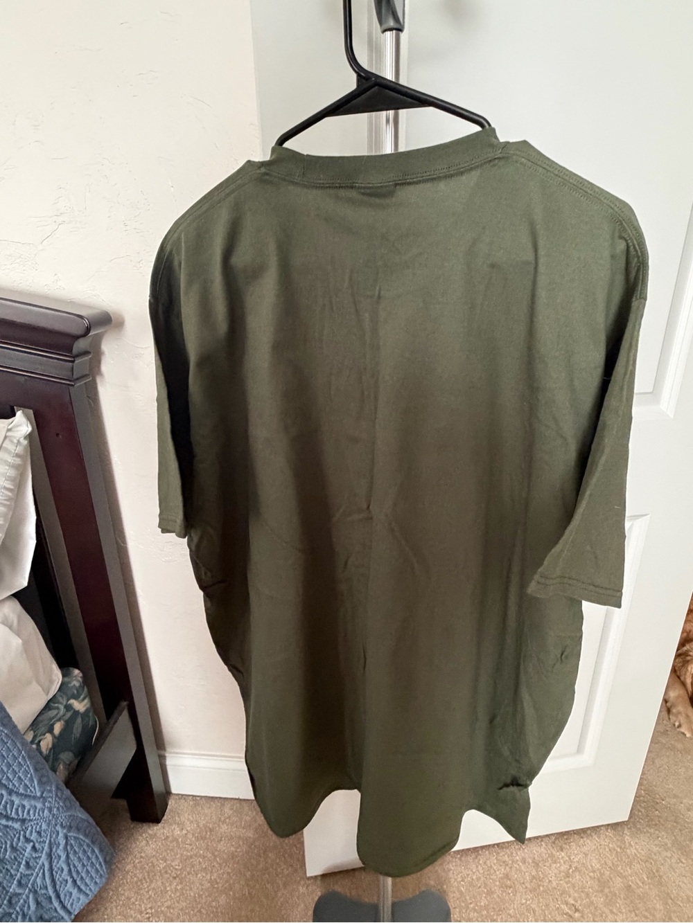 Men’s 'Not Dad's Favorite' Olive Graphic Tee - - Picture 4 of 5